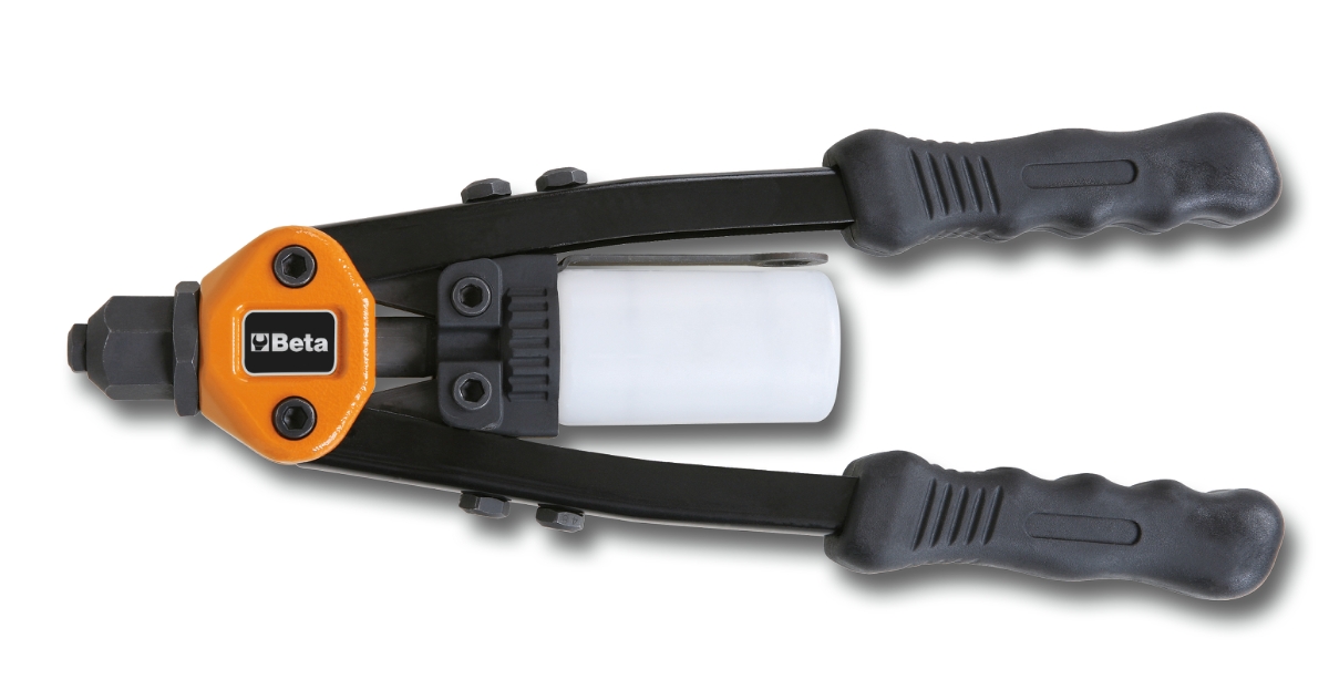 BETA 1740B/280 BETA 1740B/280 1740B 280 kompakt teljesítmény szegecshúzó szártartó tartállyal 5 cserélhető fejjel szállítjuk