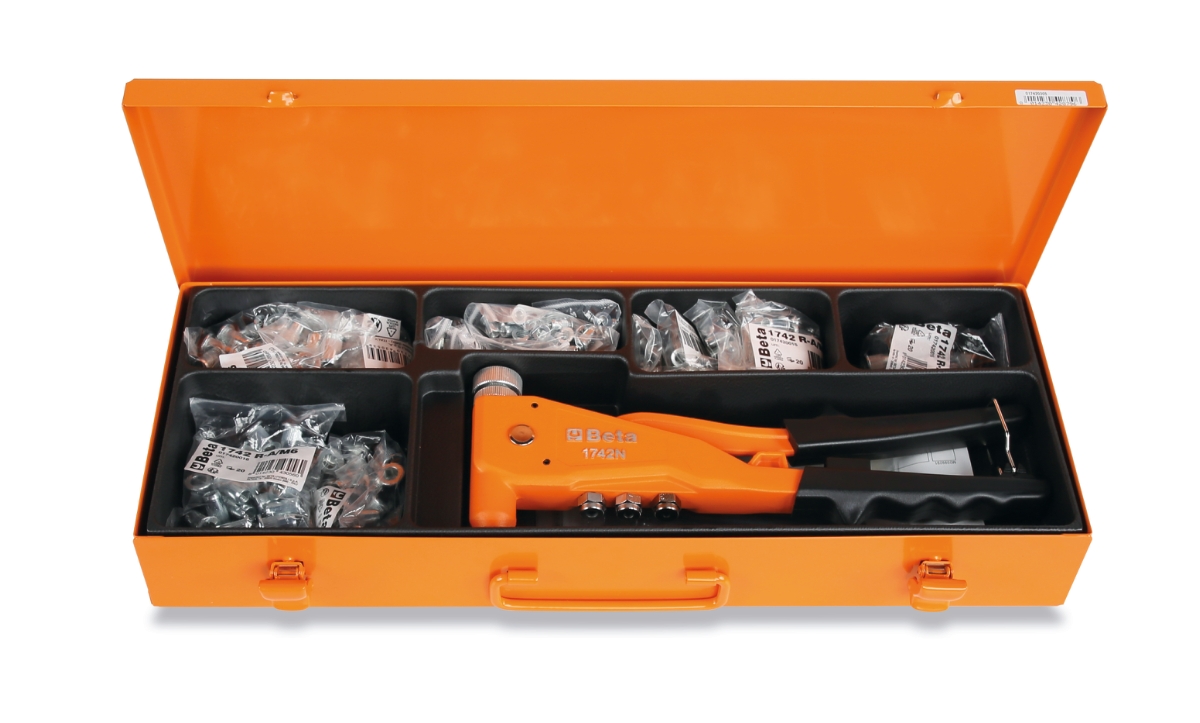 BETA 1742N/C4 BETA 1742N/C4 1742N/C4 1742N Szegecsanyaroppantó 400 db acélszegeccsel